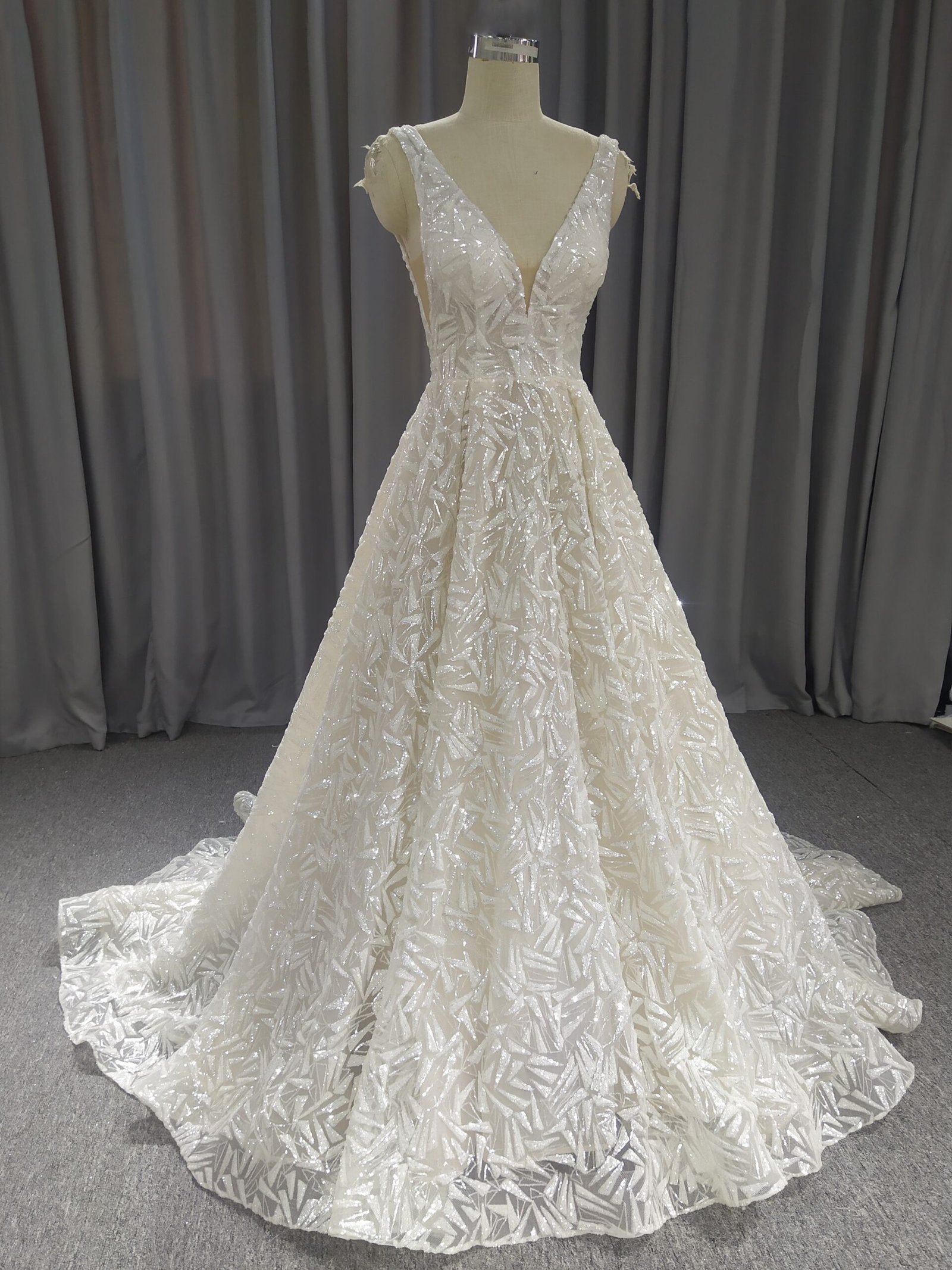 Straps Lace A-line Wedding Dress With Train C0031